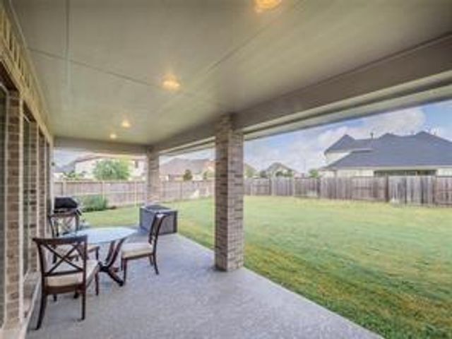 3703 Canyon Drive, Iowa Colony, TX 77583
