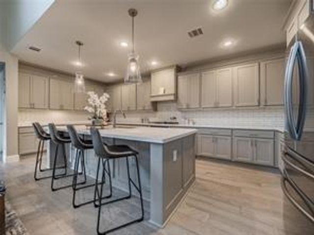 3703 Canyon Drive, Iowa Colony, TX 77583