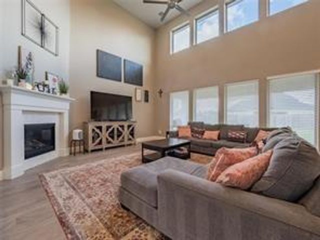 3703 Canyon Drive, Iowa Colony, TX 77583