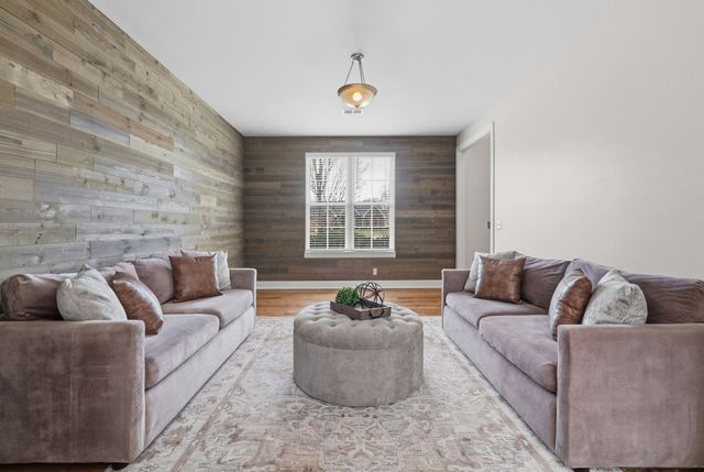 145 Lyme Drive, Clarksville, TN 37043