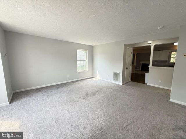 301 SUTTON CT, Winchester, VA 22601