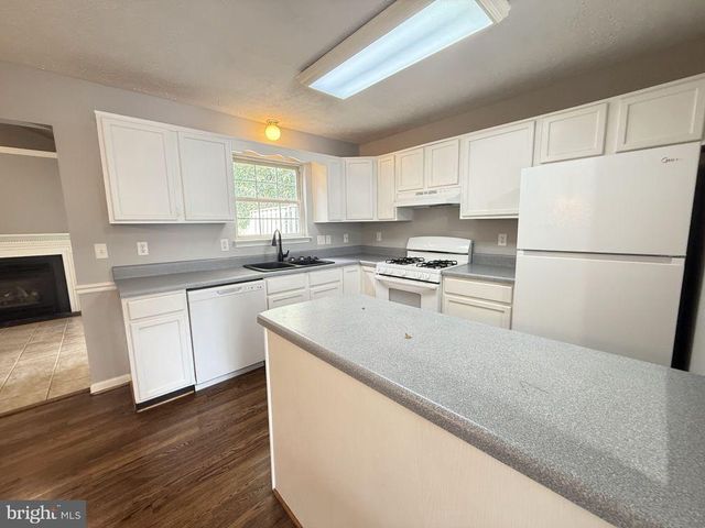 301 SUTTON CT, Winchester, VA 22601
