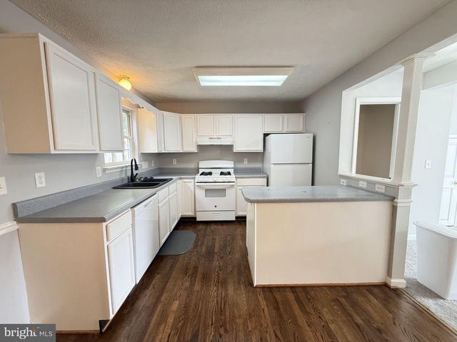 301 SUTTON CT, Winchester, VA 22601