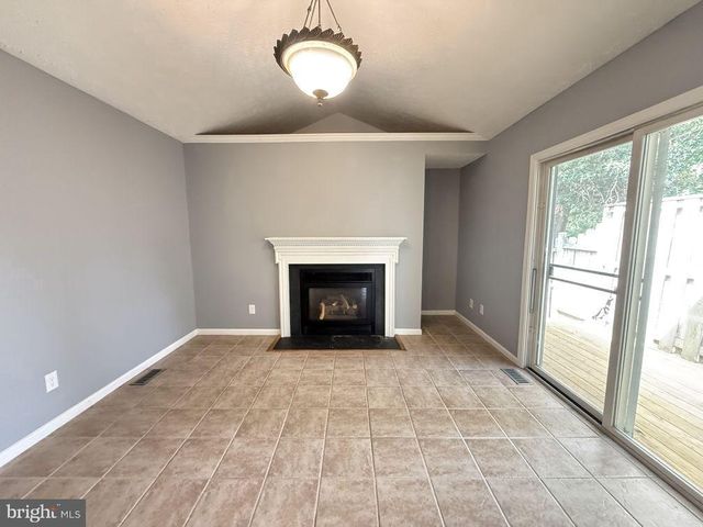 301 SUTTON CT, Winchester, VA 22601