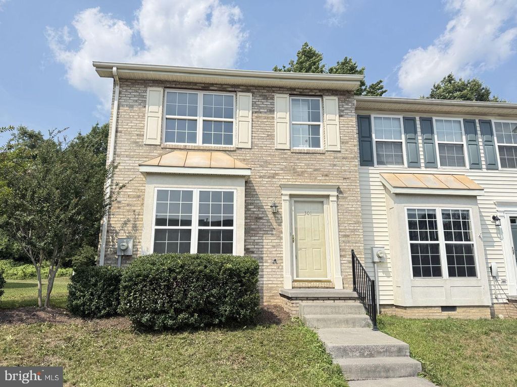 301 SUTTON CT, Winchester, VA 22601