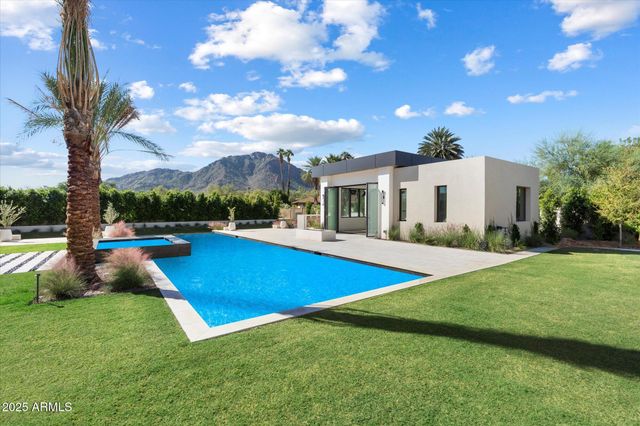 6528 N 60TH Street, Paradise Valley, AZ 85253