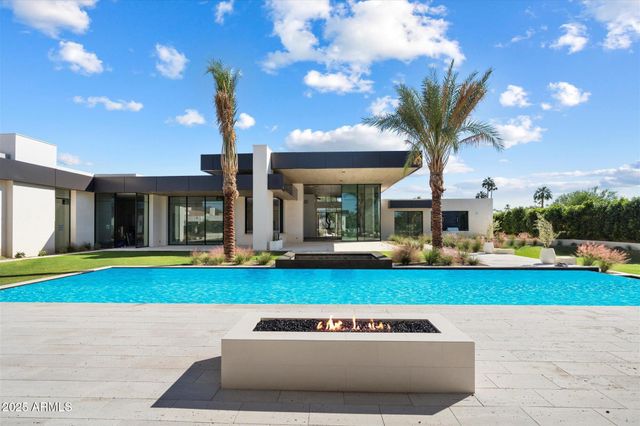 6528 N 60TH Street, Paradise Valley, AZ 85253