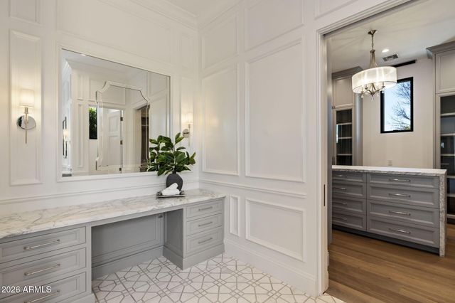 6528 N 60TH Street, Paradise Valley, AZ 85253