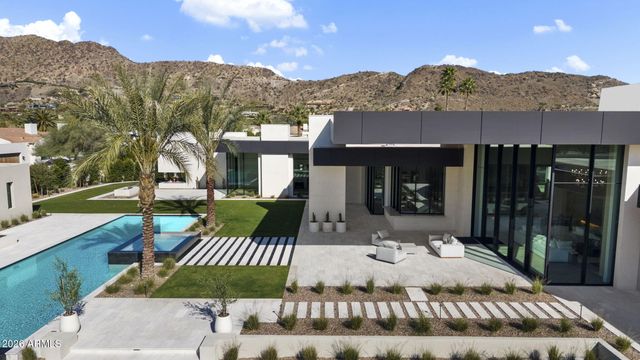 6528 N 60TH Street, Paradise Valley, AZ 85253