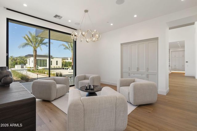 6528 N 60TH Street, Paradise Valley, AZ 85253