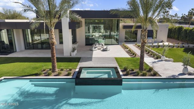 6528 N 60TH Street, Paradise Valley, AZ 85253