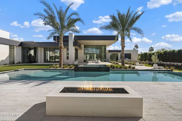 6528 N 60TH Street, Paradise Valley, AZ 85253