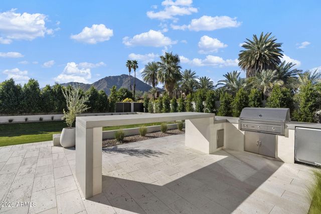 6528 N 60TH Street, Paradise Valley, AZ 85253