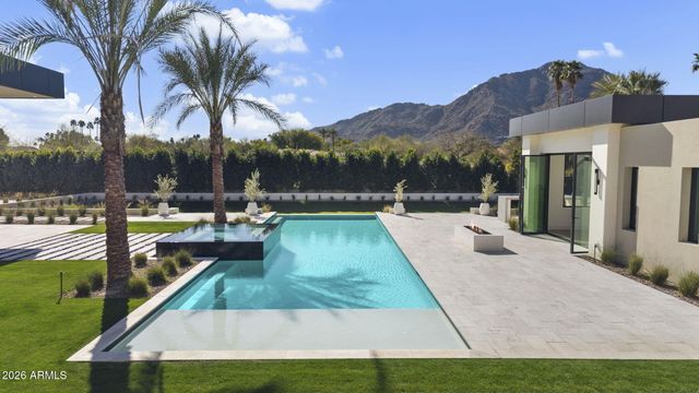 6528 N 60TH Street, Paradise Valley, AZ 85253