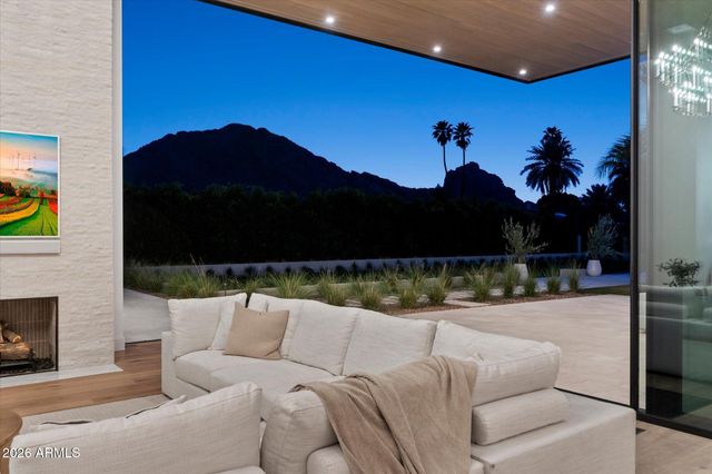 6528 N 60TH Street, Paradise Valley, AZ 85253