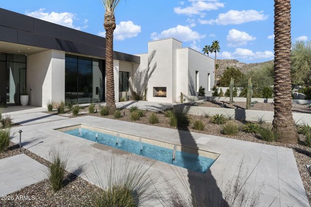 6528 N 60TH Street, Paradise Valley, AZ 85253