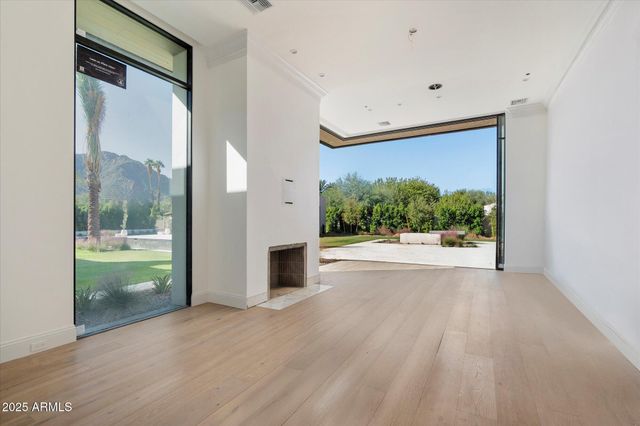 6528 N 60TH Street, Paradise Valley, AZ 85253