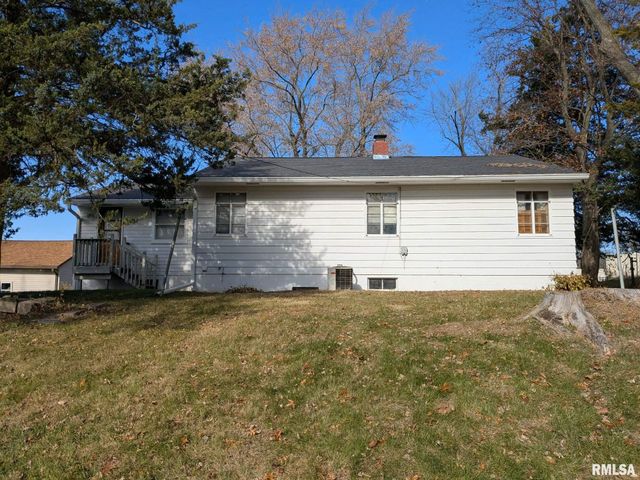 1028 COYNE CENTER Road, Milan, IL 61264