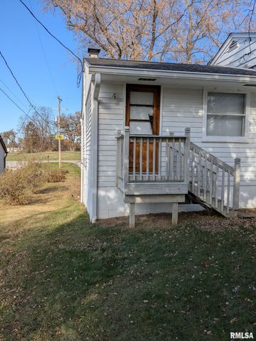 1028 COYNE CENTER Road, Milan, IL 61264