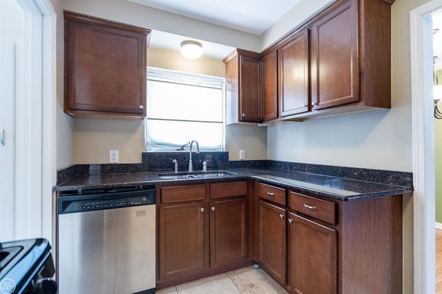 1944 Brookwood Avenue, Royal Oak, MI 48073