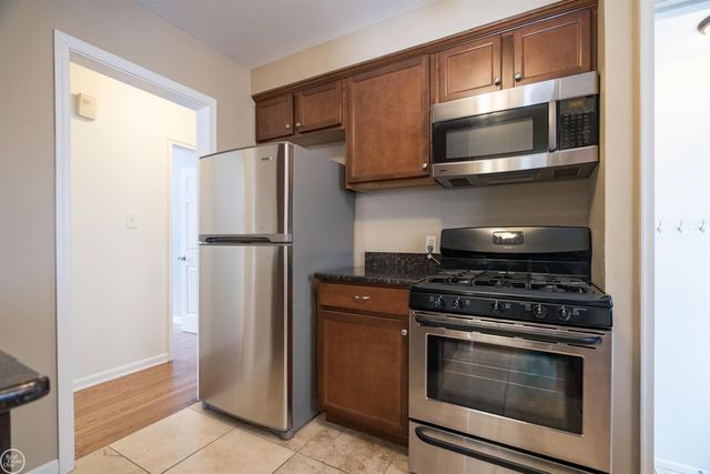 1944 Brookwood Avenue, Royal Oak, MI 48073