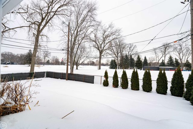 1944 Brookwood Avenue, Royal Oak, MI 48073