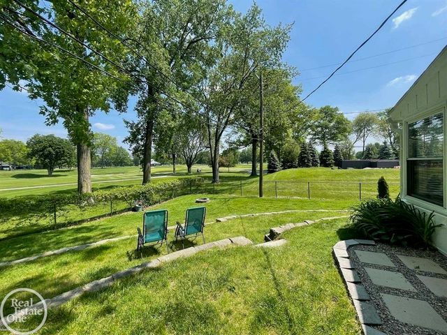 1944 Brookwood Avenue, Royal Oak, MI 48073