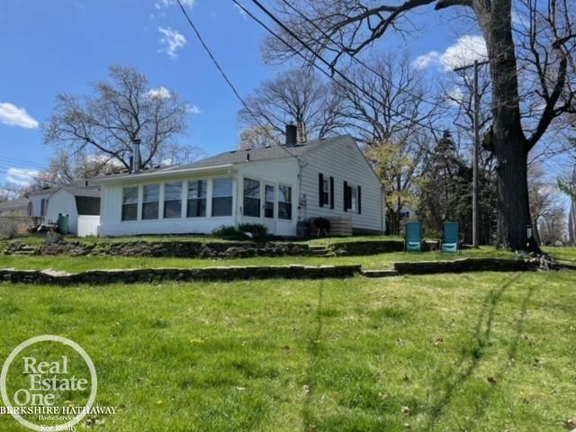 1944 Brookwood Avenue, Royal Oak, MI 48073