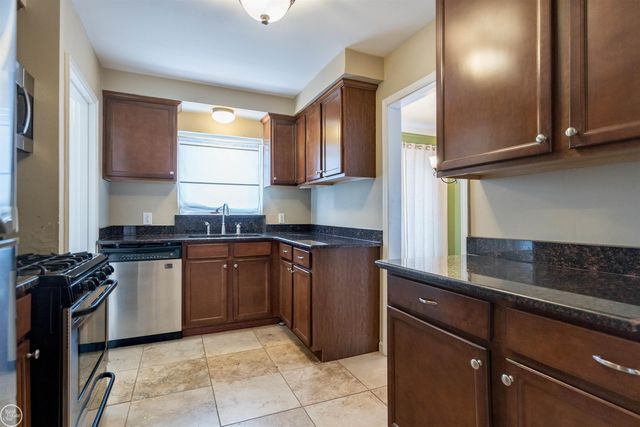 1944 Brookwood Avenue, Royal Oak, MI 48073