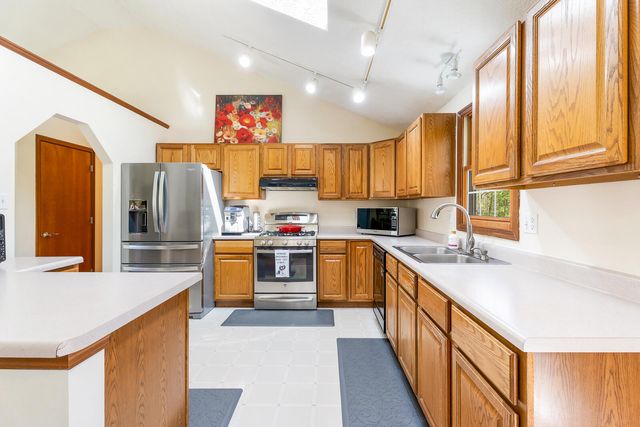 2207 Lily Avenue, Portage, IN 46368