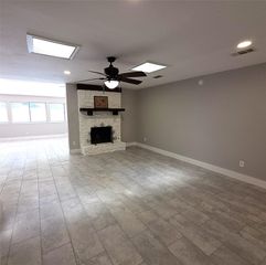 7321 Shadywood DR, Austin, TX 78745