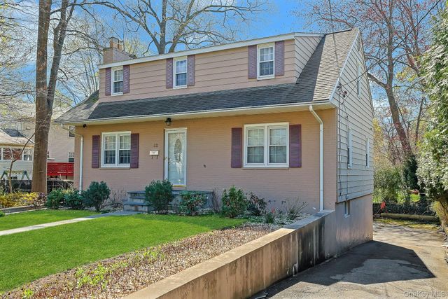 43 John Alden Road, New Rochelle, NY 10801