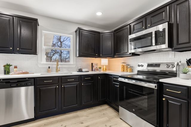 122 Brewster Street, Robinson, TX 76706