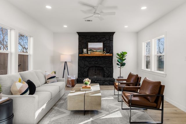 122 Brewster Street, Robinson, TX 76706