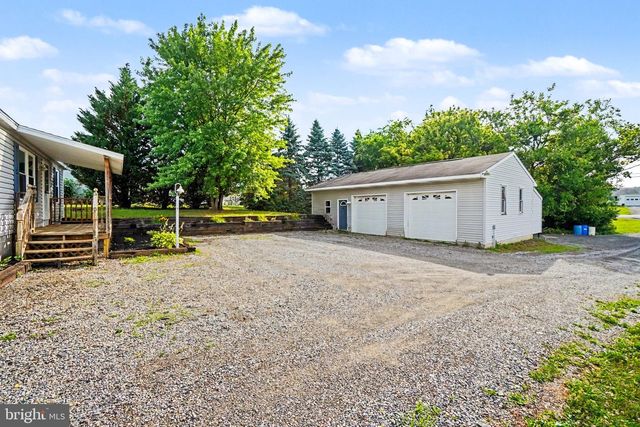 2607 WARM SPRING ROAD, Chambersburg, PA 17202