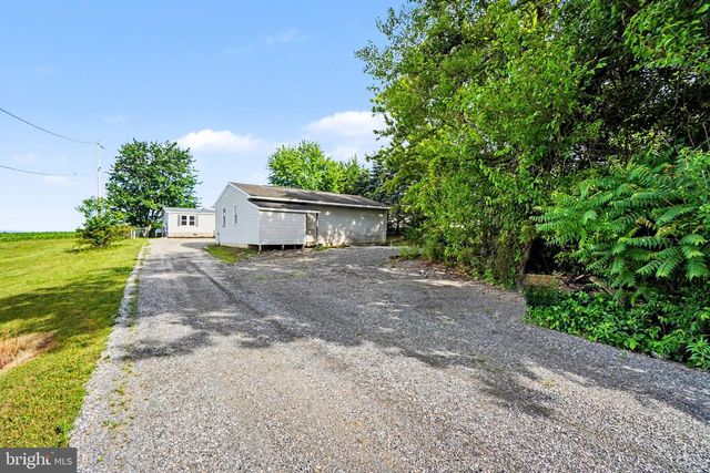 2607 WARM SPRING ROAD, Chambersburg, PA 17202