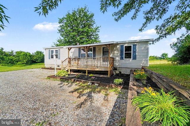 2607 WARM SPRING ROAD, Chambersburg, PA 17202
