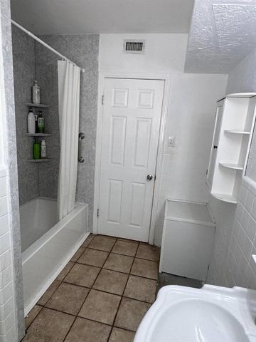 210 BAKER AVENUE, Clearwater, FL 33755