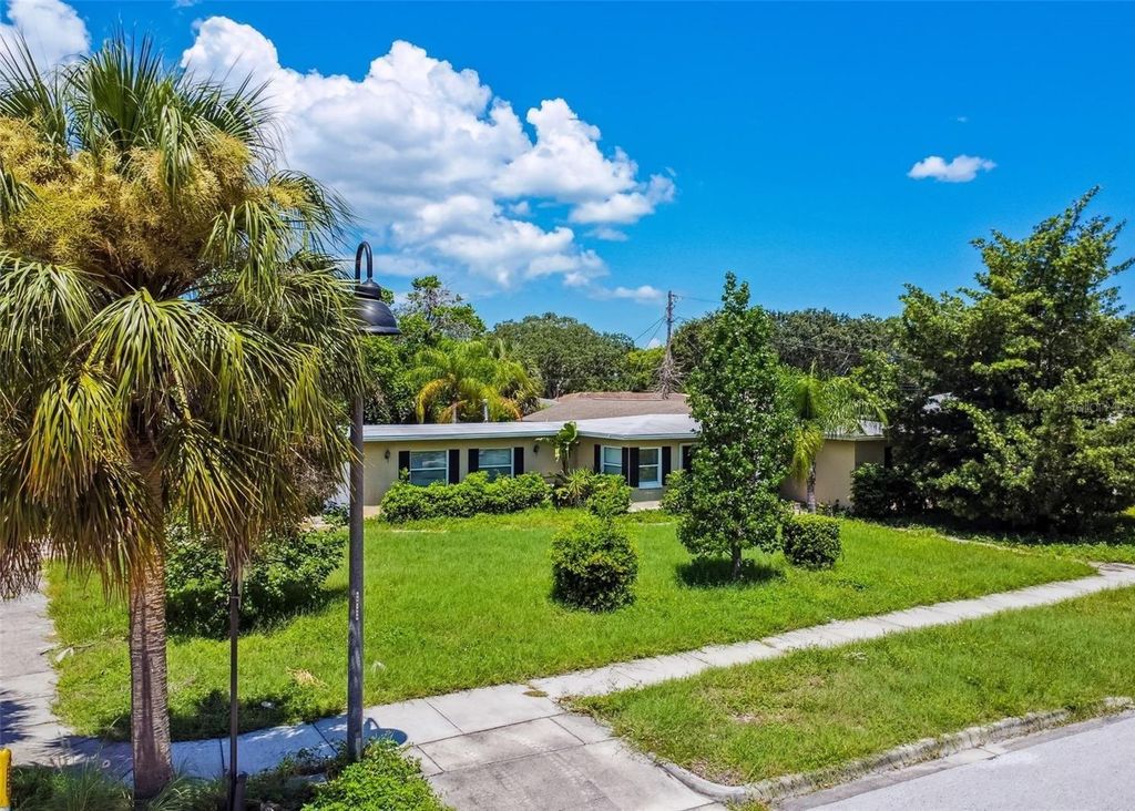 210 BAKER AVENUE, Clearwater, FL 33755