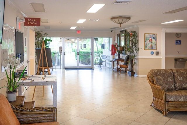 8 Willowbrook Lane 208, Delray Beach, FL 33446