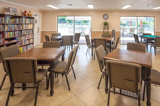 8 Willowbrook Lane 208, Delray Beach, FL 33446