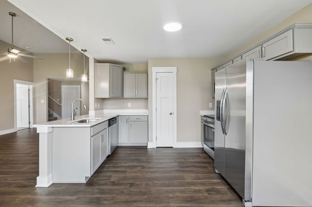 249 Billy Goat Ct, Clarksville, TN 37040