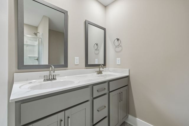 249 Billy Goat Ct, Clarksville, TN 37040