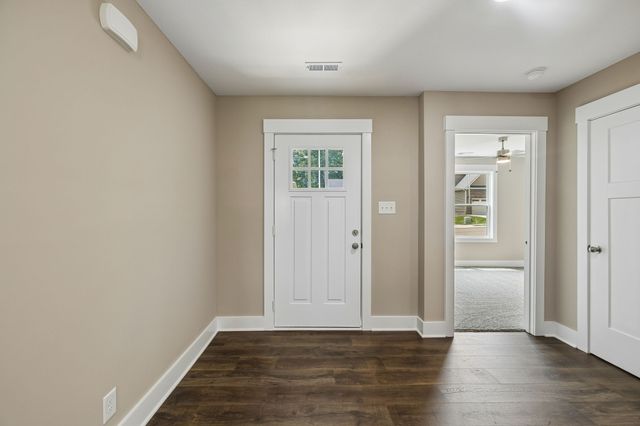 249 Billy Goat Ct, Clarksville, TN 37040