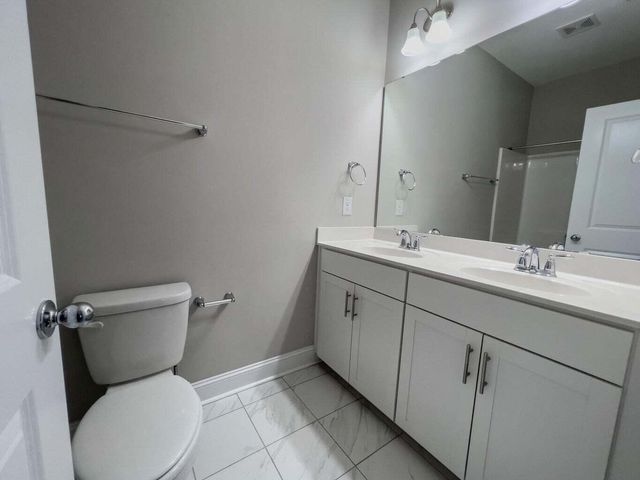 163 Yorkshire Drive, Moncks Corner, SC 29461