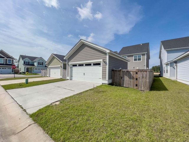 163 Yorkshire Drive, Moncks Corner, SC 29461