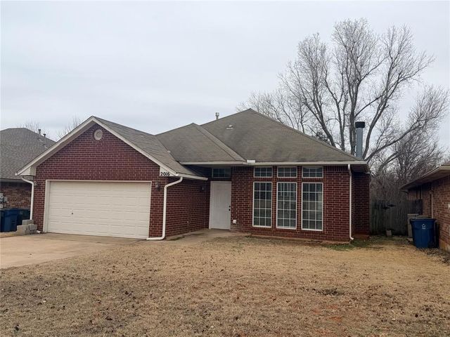 2016 Emerald Brook Court, Edmond, OK 73003