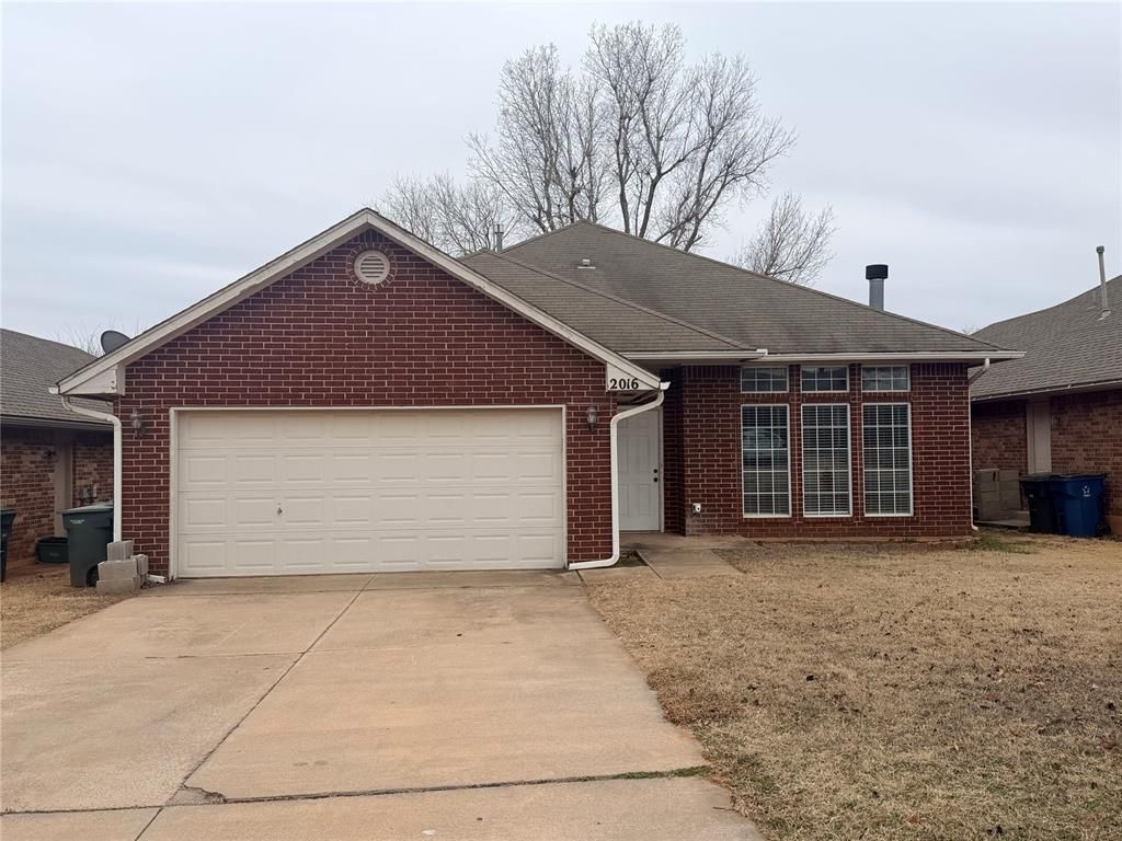 2016 Emerald Brook Court, Edmond, OK 73003