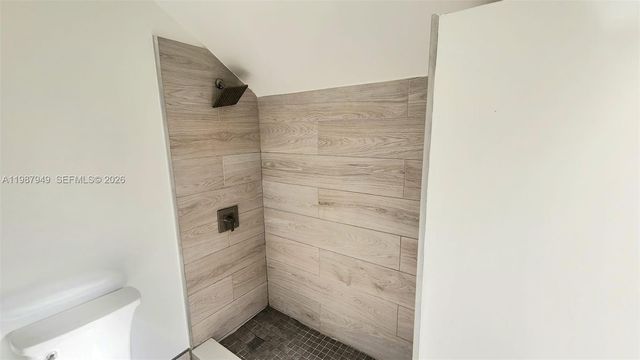 841 NW 81st Ave 8, Plantation, FL 33324