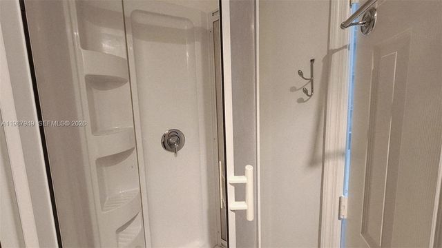 841 NW 81st Ave 8, Plantation, FL 33324